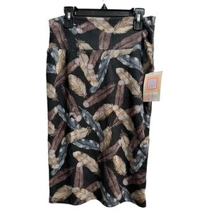 LuLaRoe Cassie Skirt,‎ Feather Pattern, size XS NWT